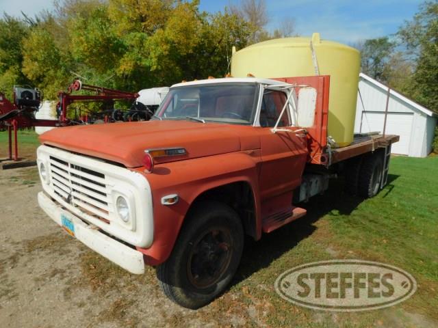 1968 Ford F700